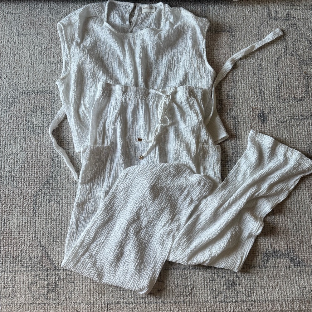 White Textured Women's Wrap Top and Pants